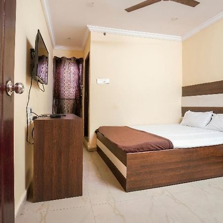 Hotel Prakrathi Residency Bangalore Buitenkant foto