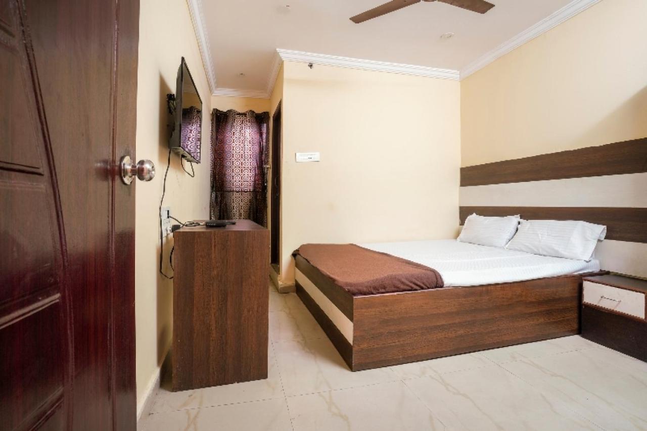 Hotel Prakrathi Residency Bangalore Buitenkant foto