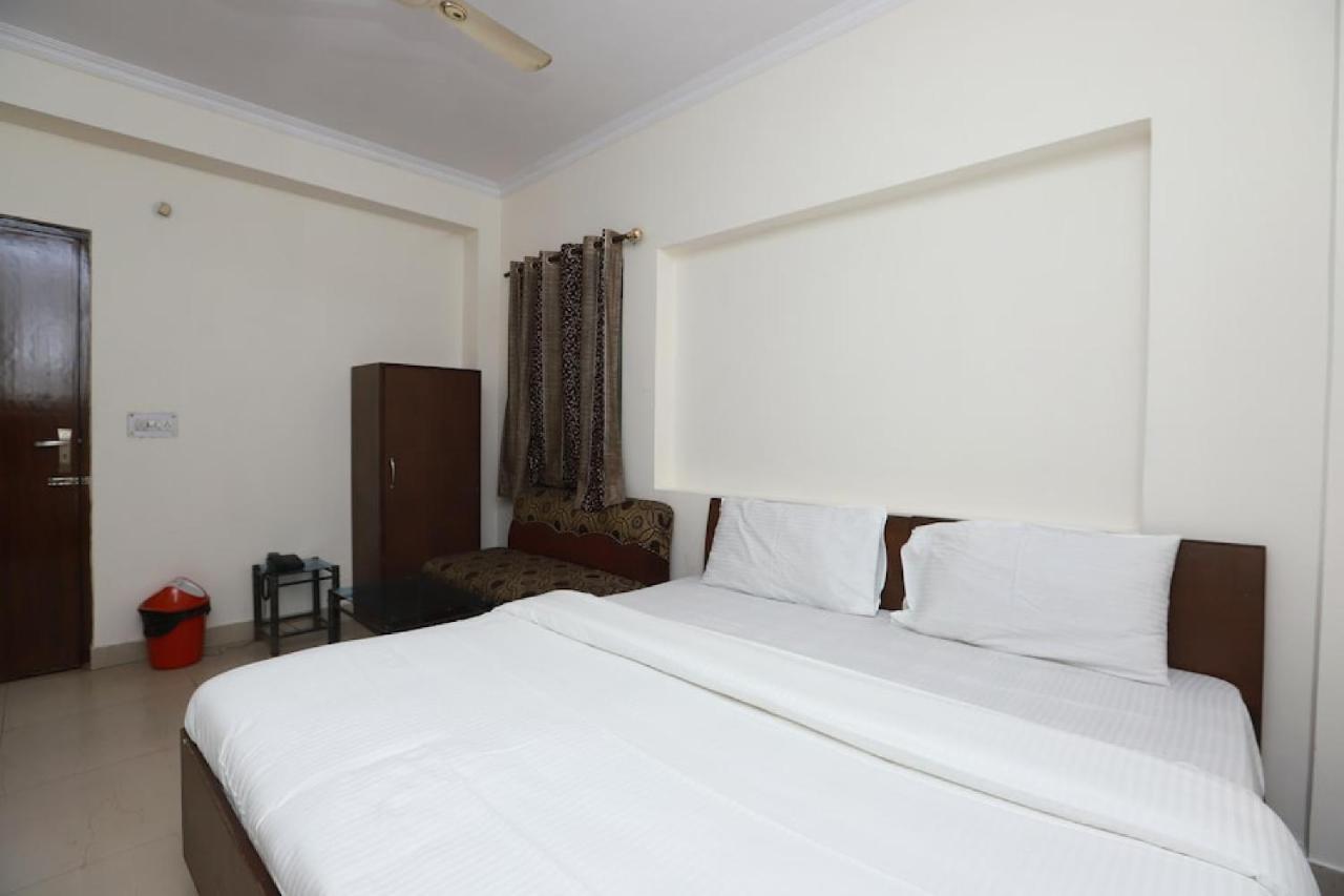 Hotel Prakrathi Residency Bangalore Buitenkant foto