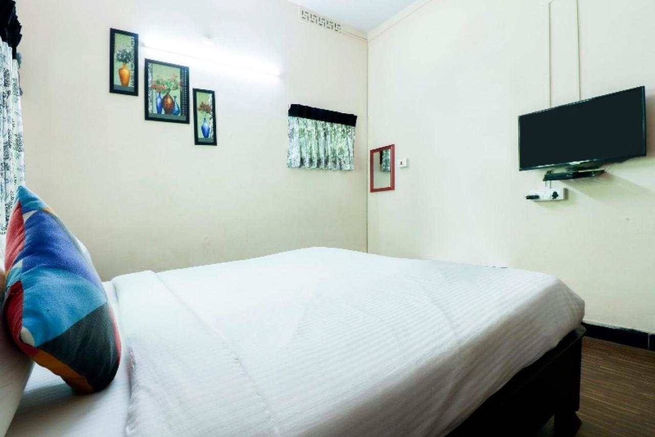 Hotel Prakrathi Residency Bangalore Buitenkant foto