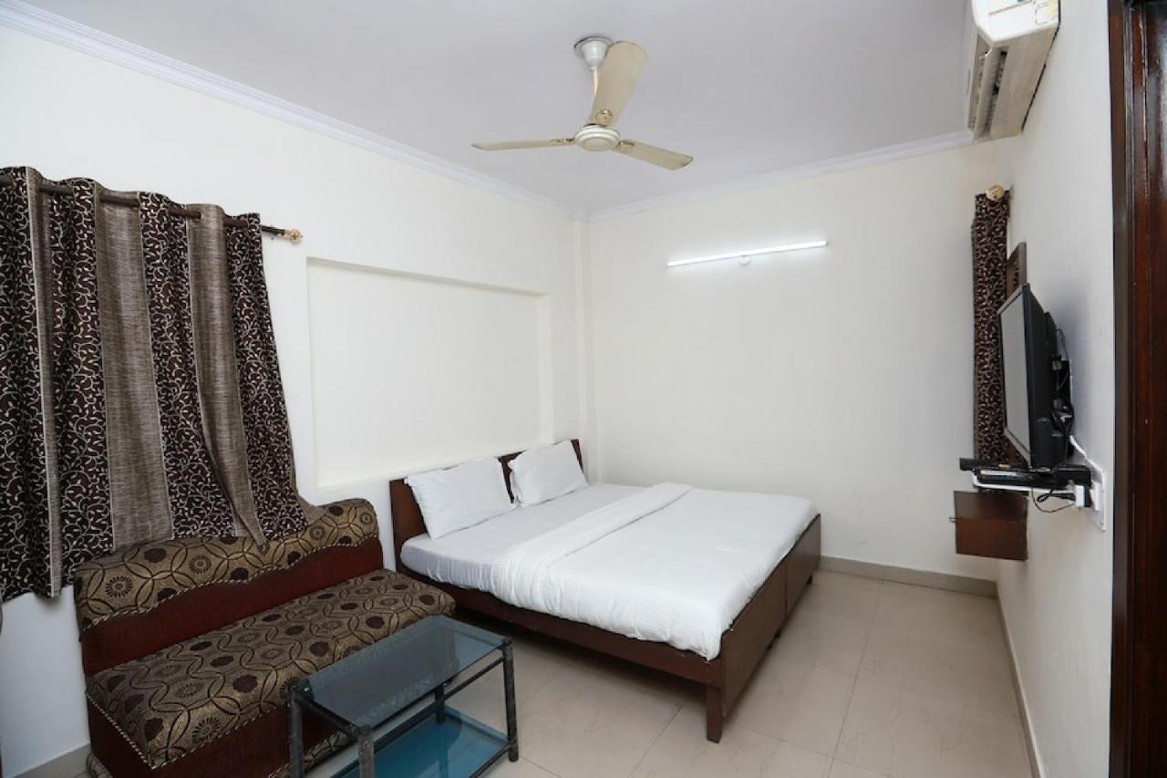 Hotel Prakrathi Residency Bangalore Buitenkant foto