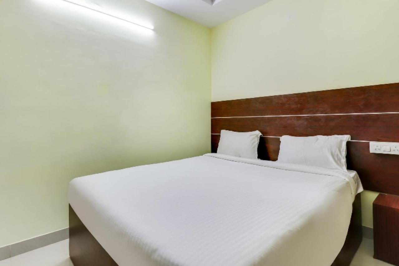 Hotel Prakrathi Residency Bangalore Buitenkant foto
