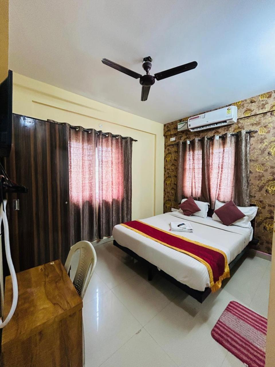 Hotel Prakrathi Residency Bangalore Buitenkant foto